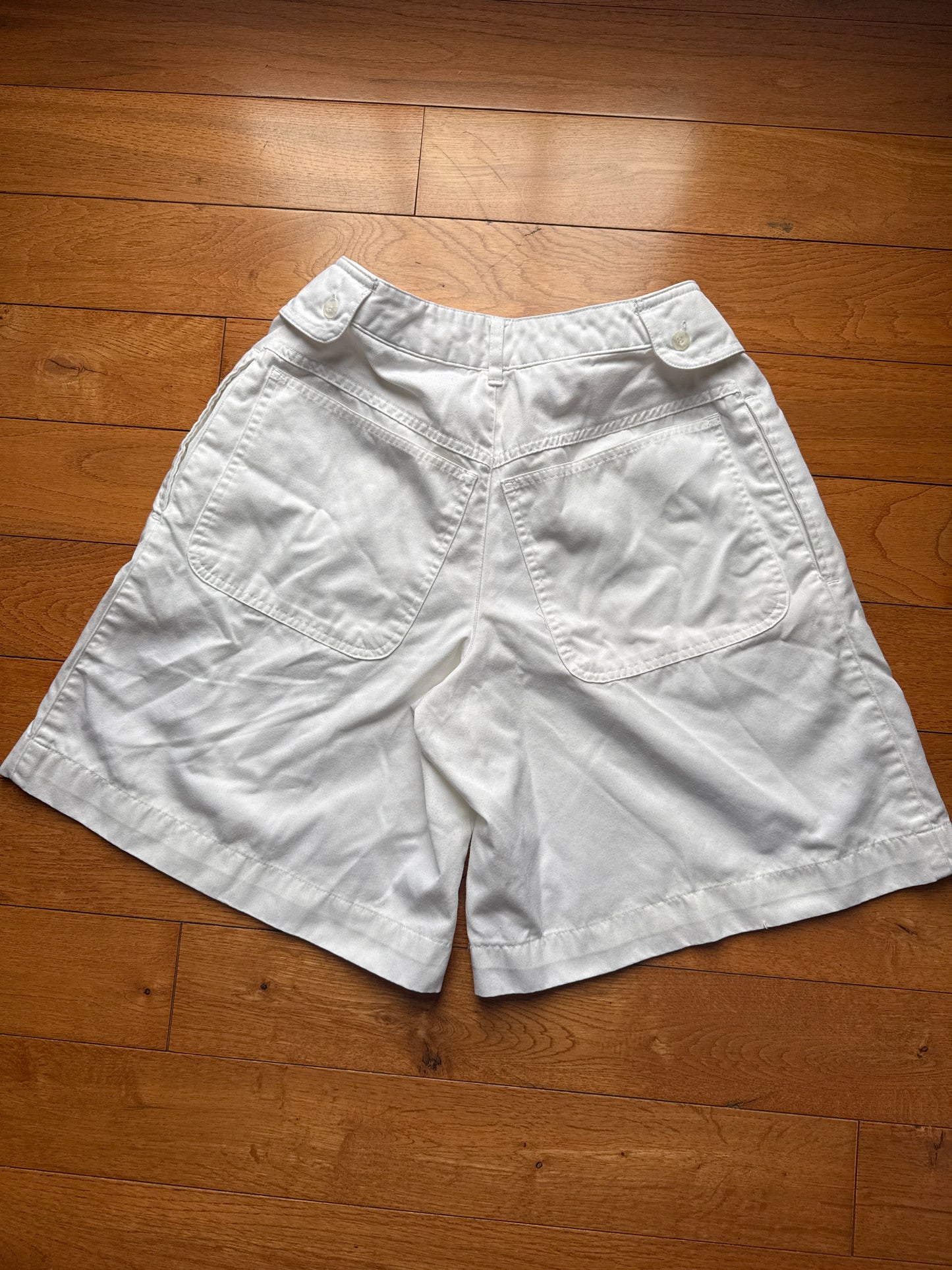 Vintage Women’s White Shorts Size 6
