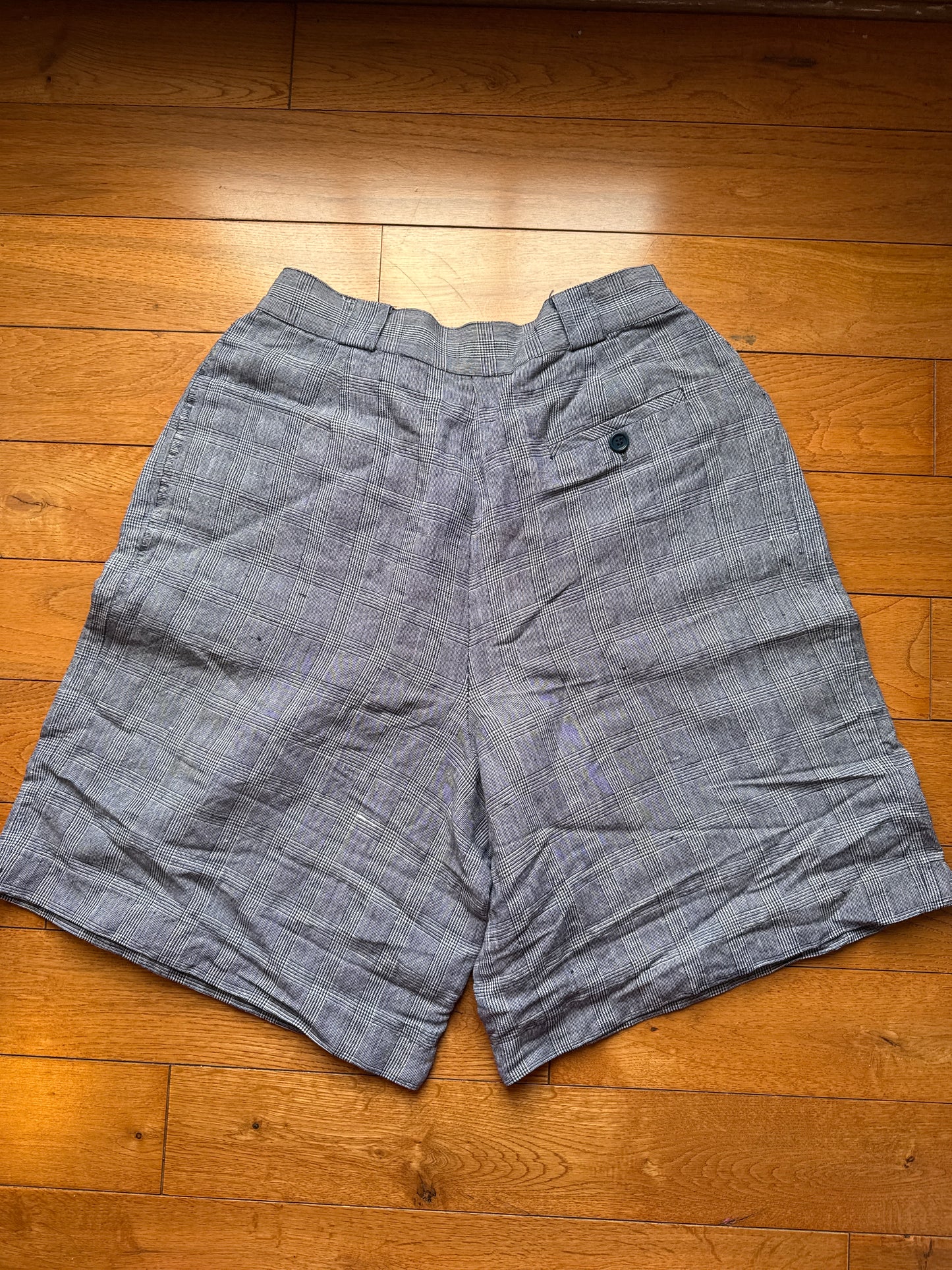Vintage Women’s Collectible Gold Plaid Shorts Size 10