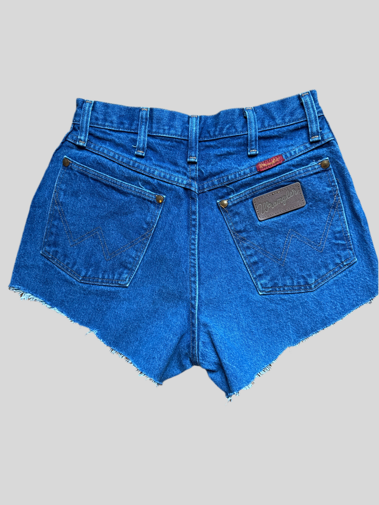 Vintage Women’s Wrangler Cut-Off Shorts Size 7/8