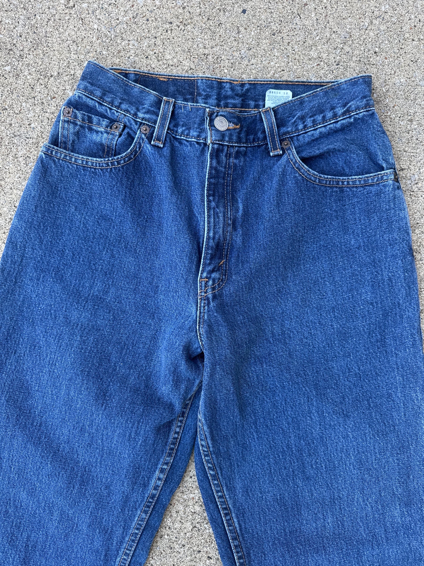 Vintage (2000) Women’s Levi’s 550 Size 8 Mis M