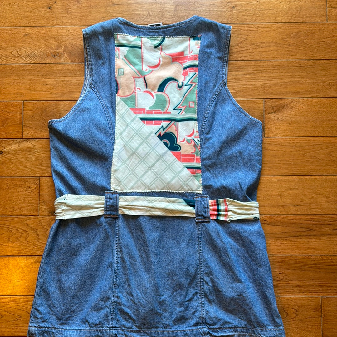 Vintage Women’s Pottery Denim Sleeveless Button Up Size L