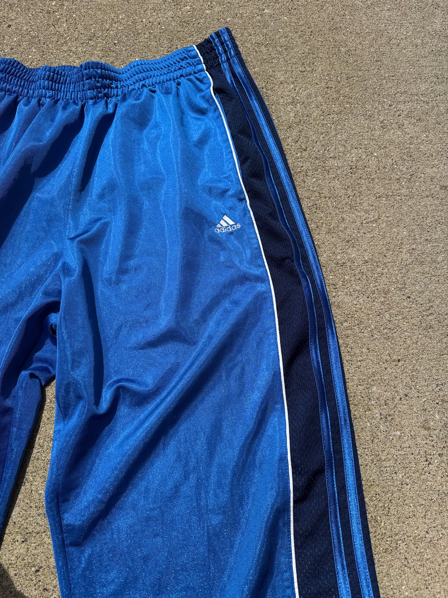 Men’s Y2K (2005) Adidas Breakaway Pants Size L