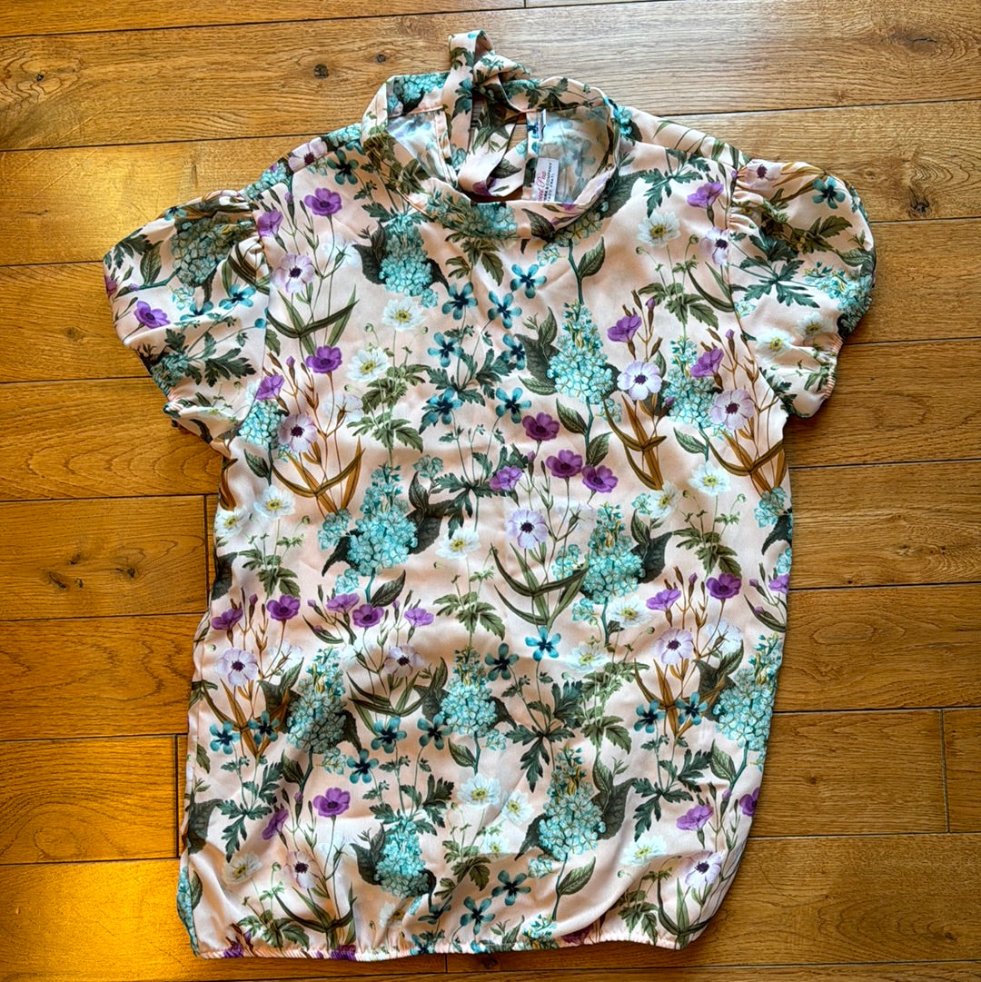 Sweet Pea for New York & Company Floral Blouse Size XS