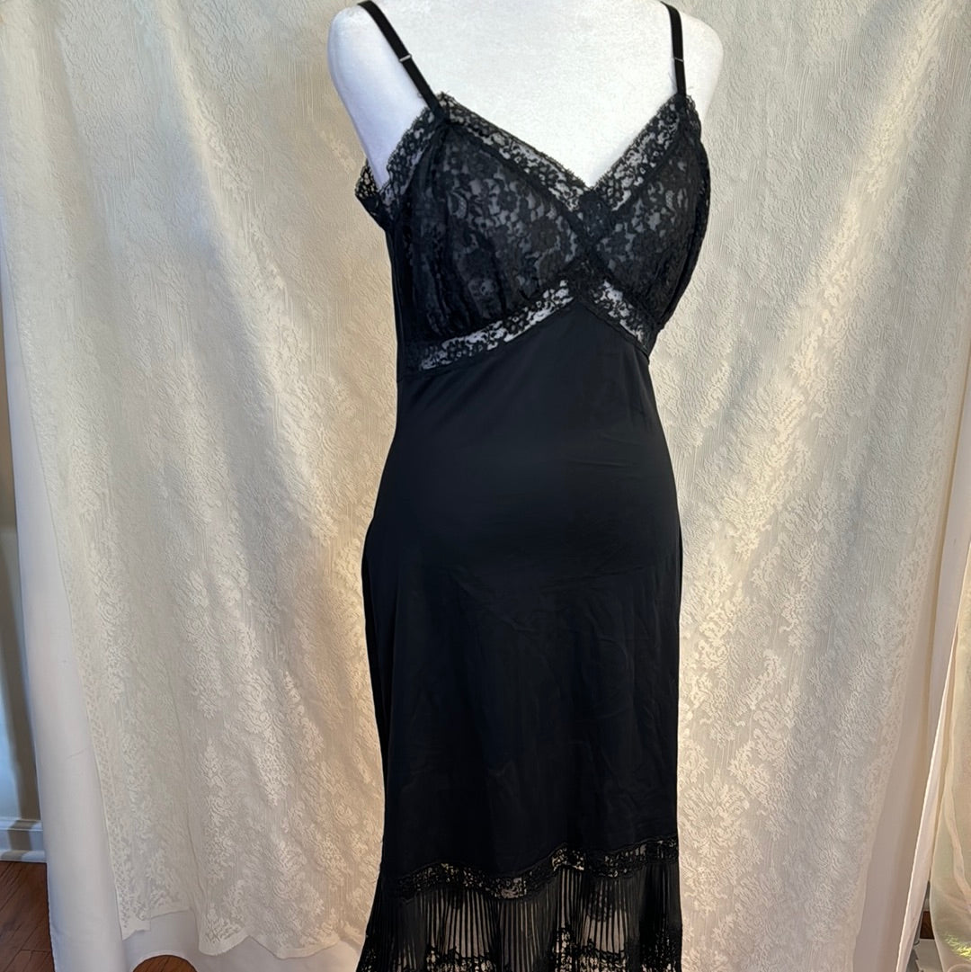 Vintage Van Raalte Black Sleepwear