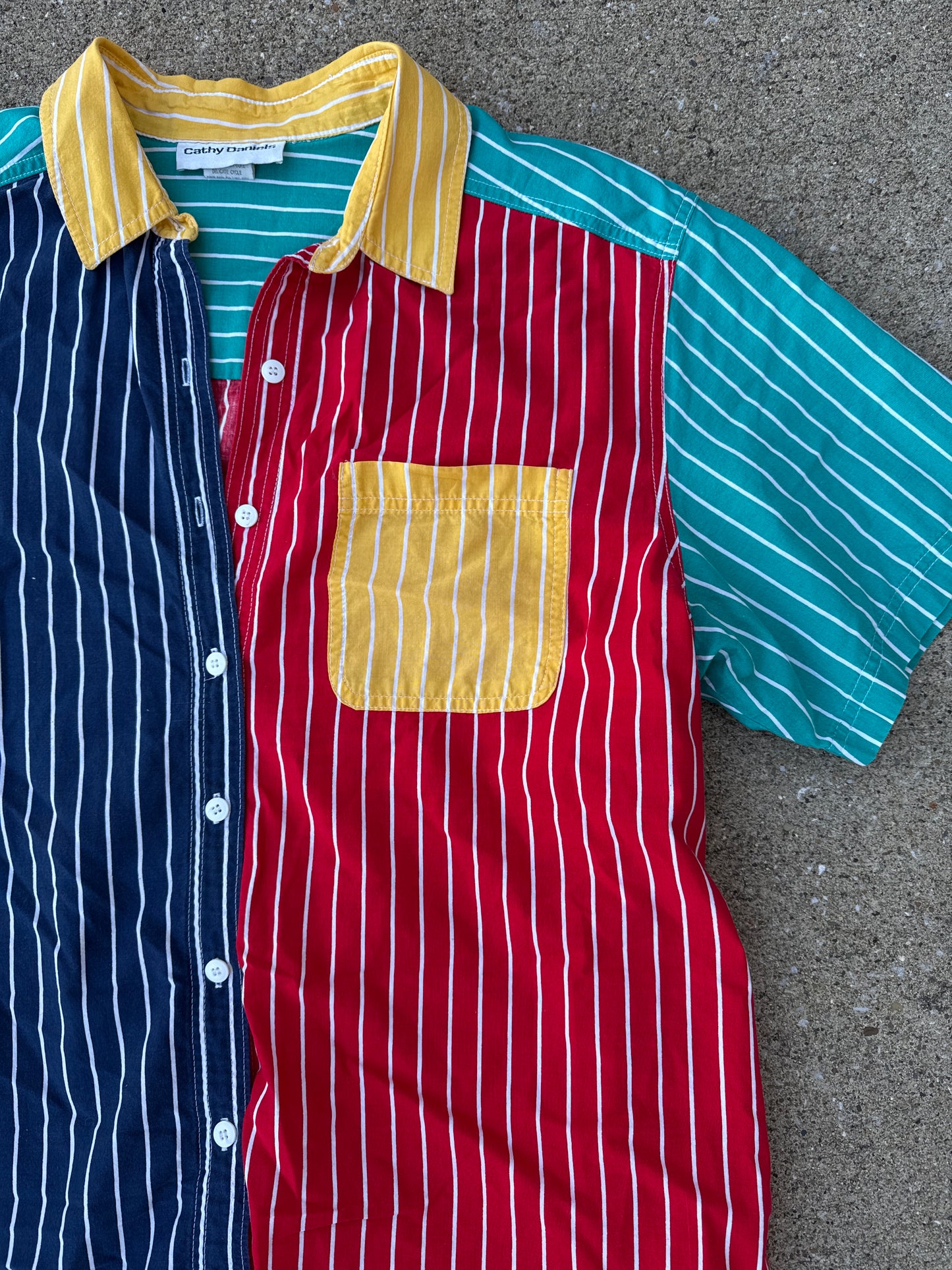 Vintage Cathy Daniels Colorful Short Sleeve Button Down Size Large