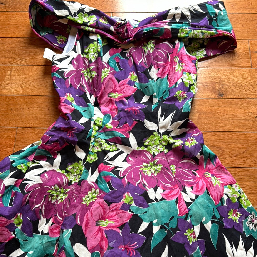 Vintage Women’s Sugar Floral Dress Size 9 NWT (from Hills)