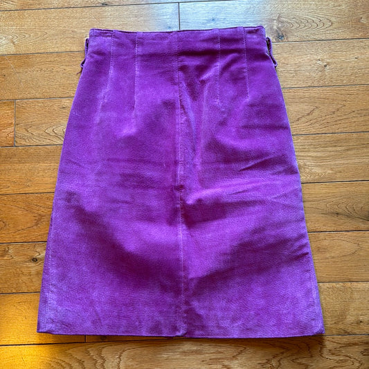 Vintage Women’s Wilson’s Leather Suede Skirt Size 8