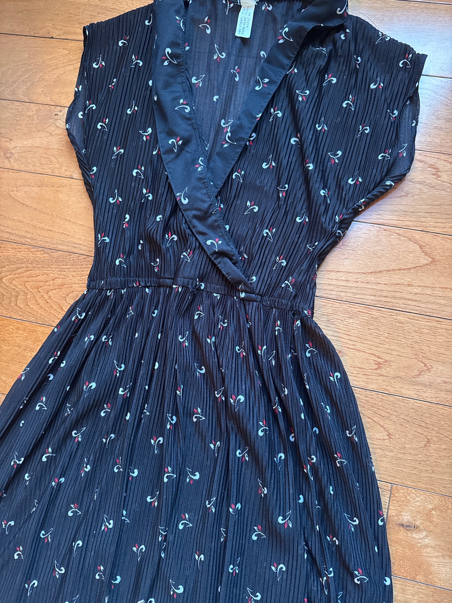 Vintage Women’s Sheer Dress Size 12 (see measurements below)