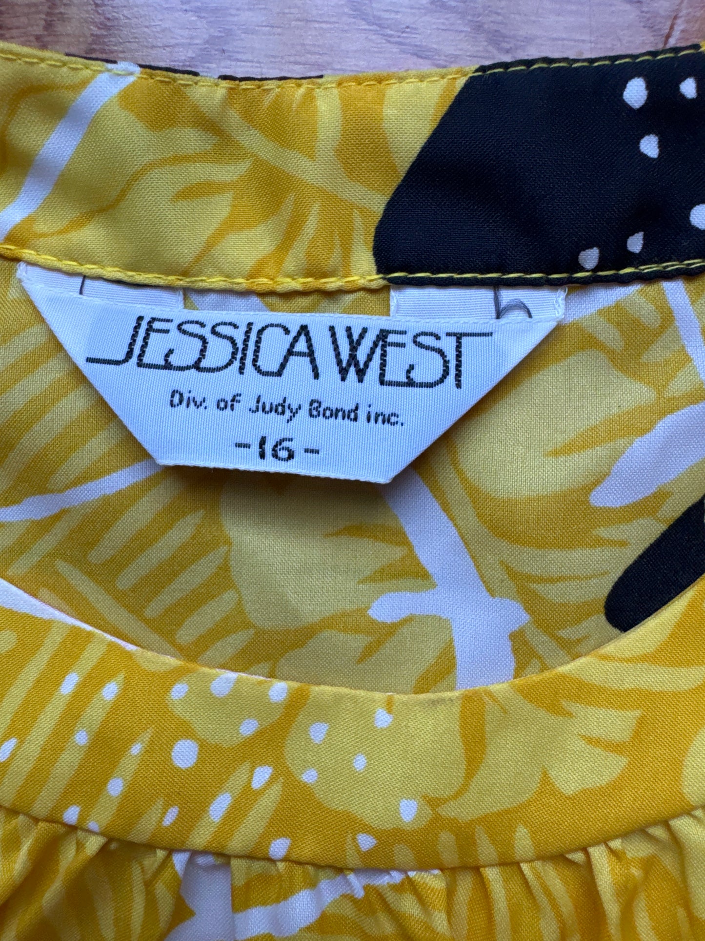 Vintage Women’s Jessica West Yellow Long Sleeve Size 16