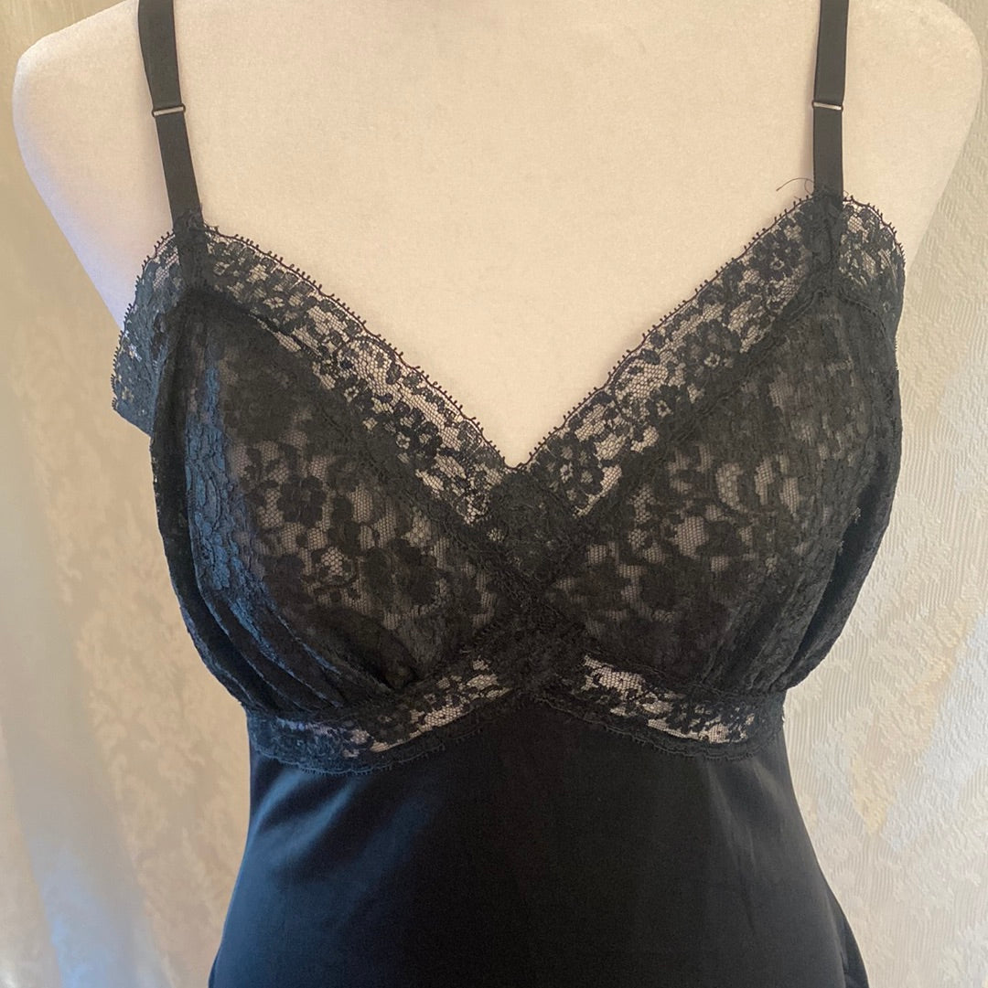 Vintage Van Raalte Black Sleepwear