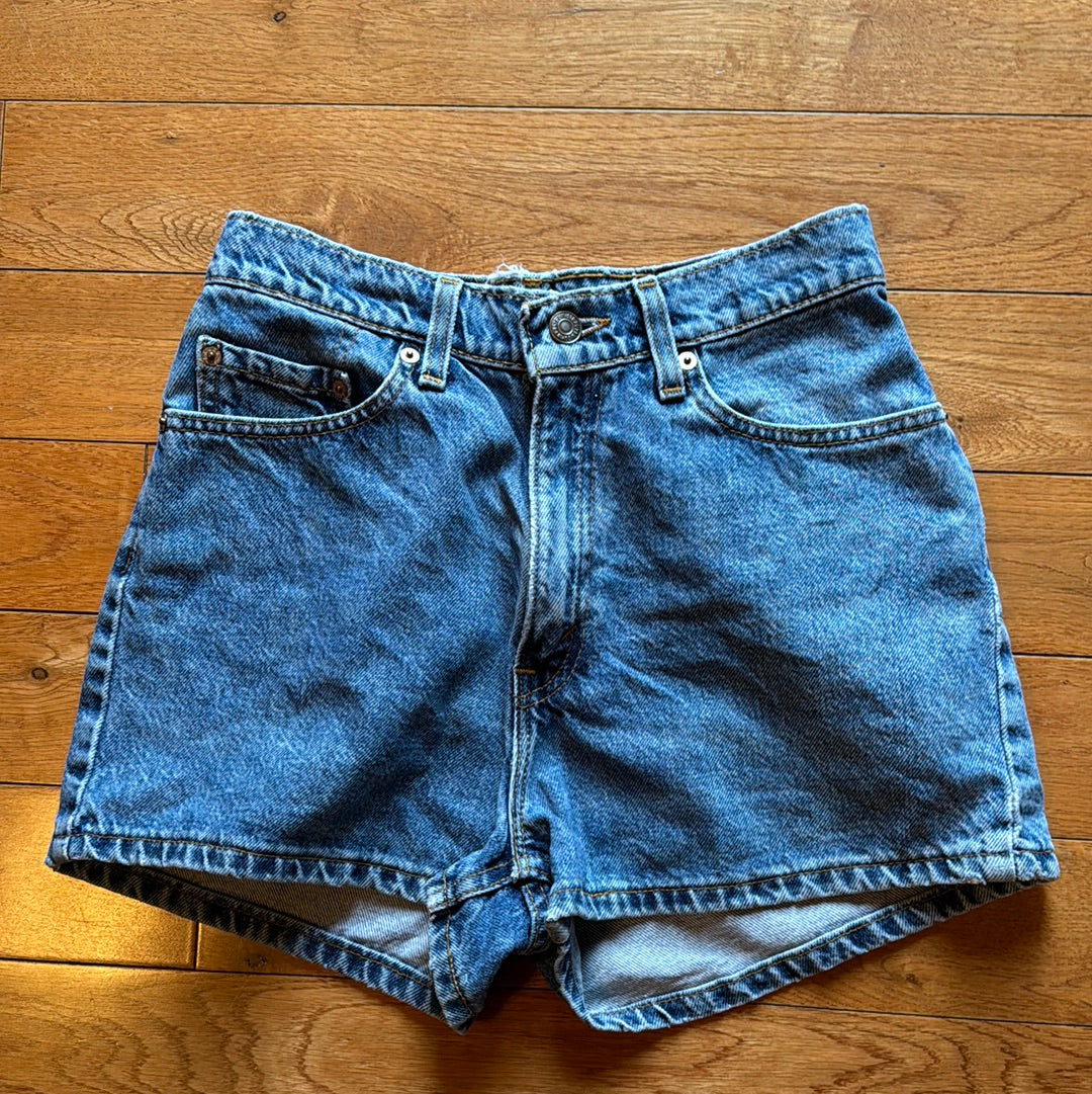 Vintage Women’s Levi’s 512 Slim Fit Denim Shorts