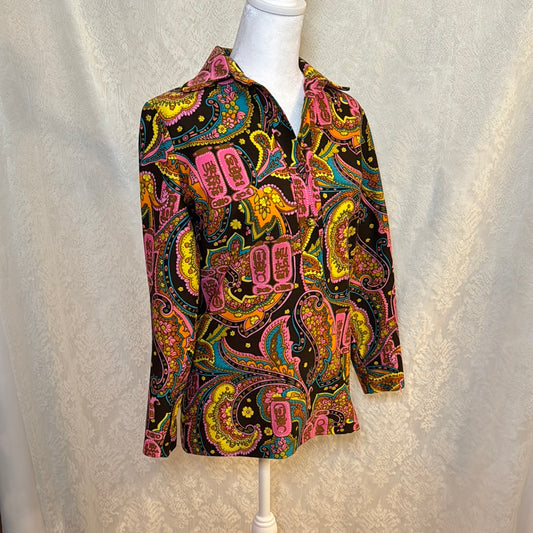 Vintage Women’s Paisley Long Sleeve