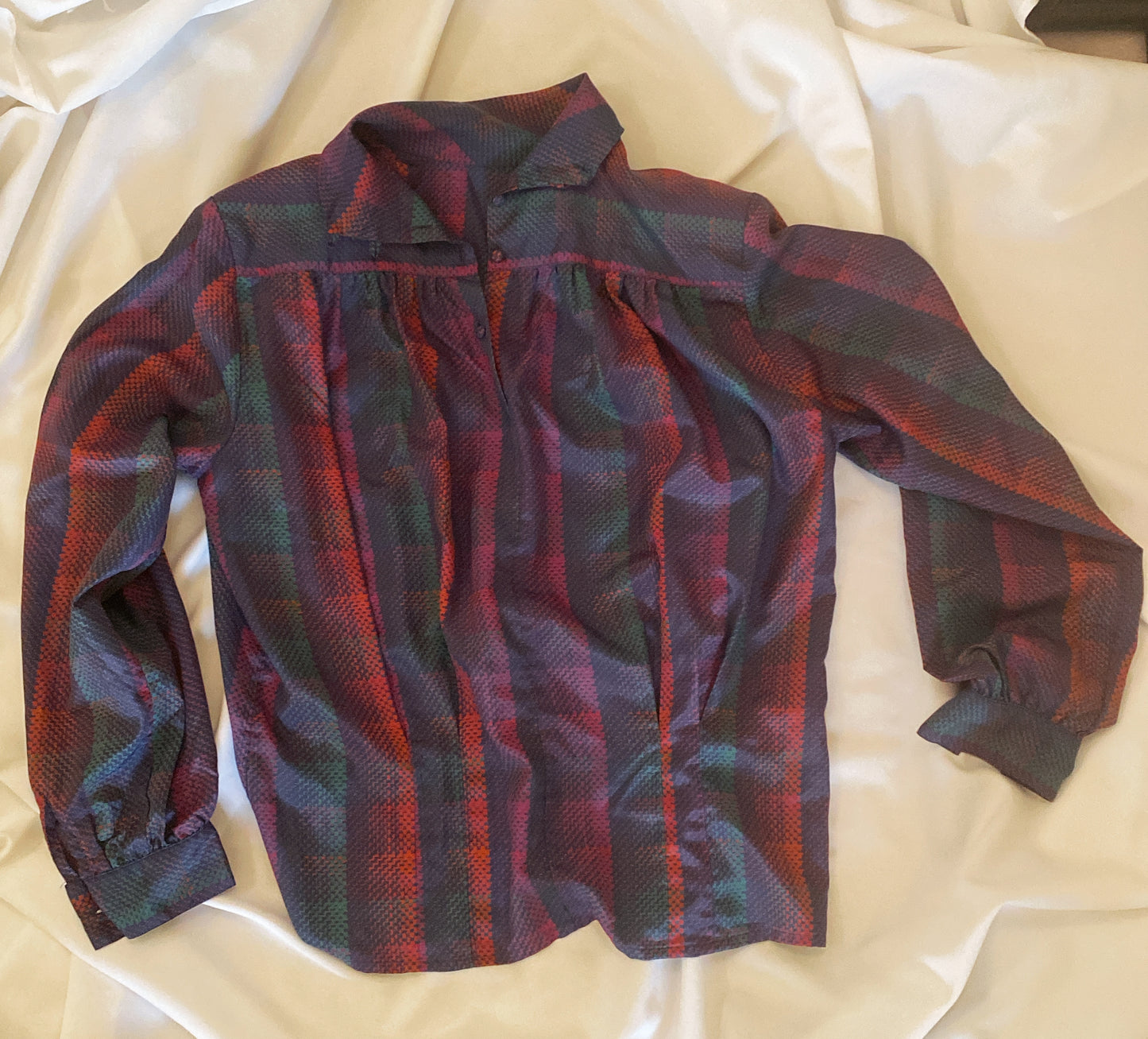 Women’s Vintage Janine Shirt Size M/L